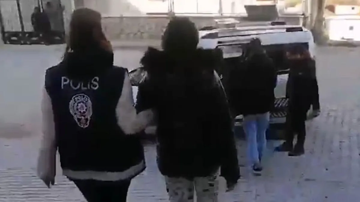 Yasa dışı bahis operasyonu: 11 şüpheli yakalandı Yasa dışı bahis operasyonu: 11 şüpheli yakalandı