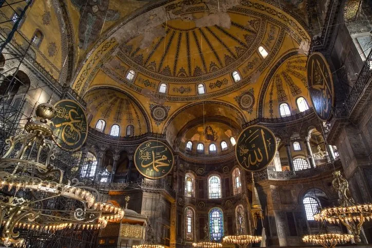 Ayasofya Camii neden müzeye çevrildi? Ayasofya kaç yılında, ne zaman ve neden müze oldu?
