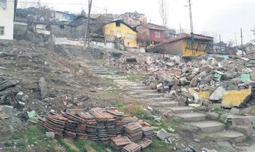 Atıfbey dökülüyor