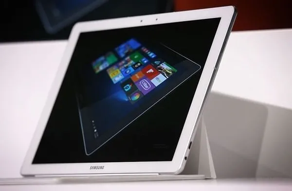 Samsung yeni tabletini tanıttı