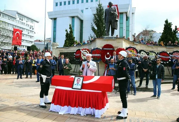 Şehit polis memuru Mehmet Ayan son yolculuğuna uğurlandı