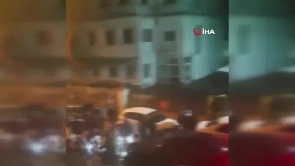 İstanbul Fatih’te yol verme kavgasında sopalı dayak kamerada