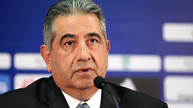fenerbahceli-eski-yonetici-mahmut-usludan-istifa-cagrisi-1745179889649.jpg