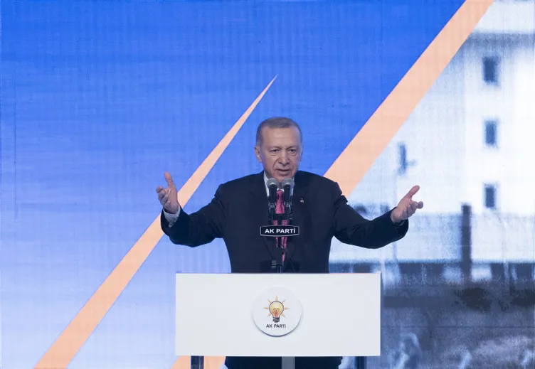 SON DAKİKA: Başkan Recep Tayyip Erdoğan AK Parti seçim beyannamesini duyurdu! Türkiye Yüzyılı için çarpıcı mesajlar