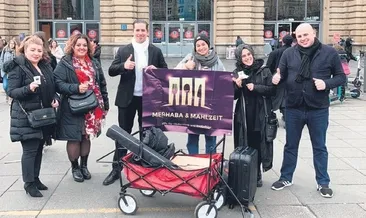 Evsizlere yemek dağıttılar