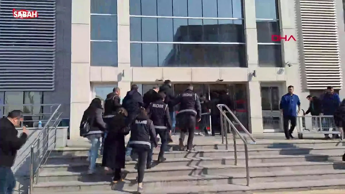 ‘Rüşvet karşılığında nikah’ soruşturmasında 6 tutuklama | Video videosunu izle ‘Rüşvet karşılığında nikah’ soruşturmasında 6 tutuklama | Video videosunu izle