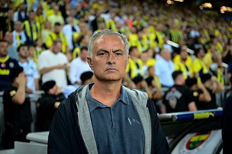 SON DAKİKA FENERBAHÇE HABERLERİ: Mourinho’dan 5 isme kesik! Scoutlar 3 ismi de beğenmedi