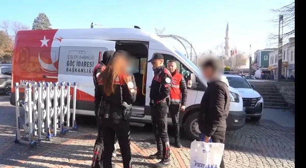 gocmen-kacakciliga-operasyon-42-organizator-yakalandi-1735796075004.jpg