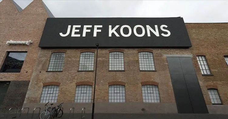 ABD’li heykeltraş Jeff Koons’un ’Tavşan’ heykeli rekor fiyata satıldı