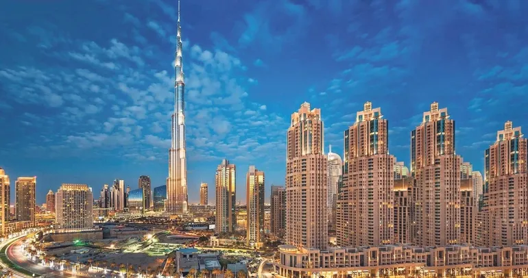 Dubai’den CV yağıyor