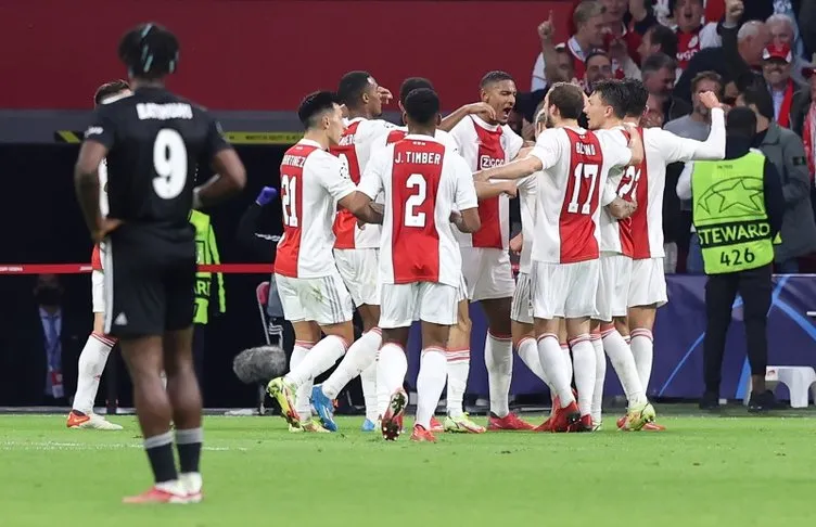 Son dakika: Ajax-Beşiktaş maçı için flaş sözler: Kedi-fare oyunu izledik!