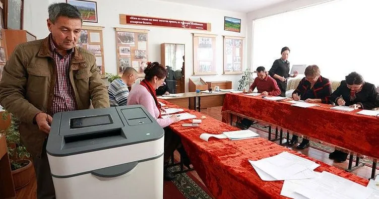 Kırgızistan’da seçimler askıya alındı