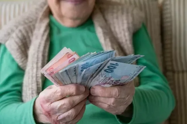 EMEKLİ ZAMMI SON DAKİKA! Emekli maaşına zam için 5 formül! İşte 20.000 TL alanlar için net hesap