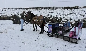 Kars’ta atlı kızakçılar Çıldır Gölü’nün donmasını bekliyor