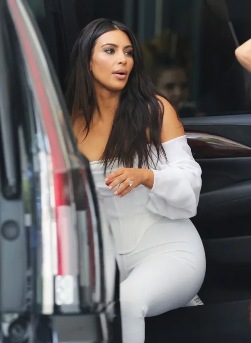 Kim Kardashian alışverişte
