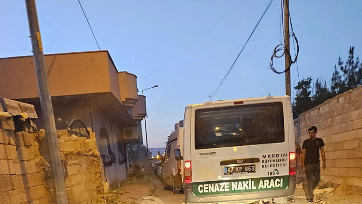 4 çocuk babası evde tabanca ile vurulmuş halde bulundu 4 çocuk babası evde tabanca ile vurulmuş halde bulundu