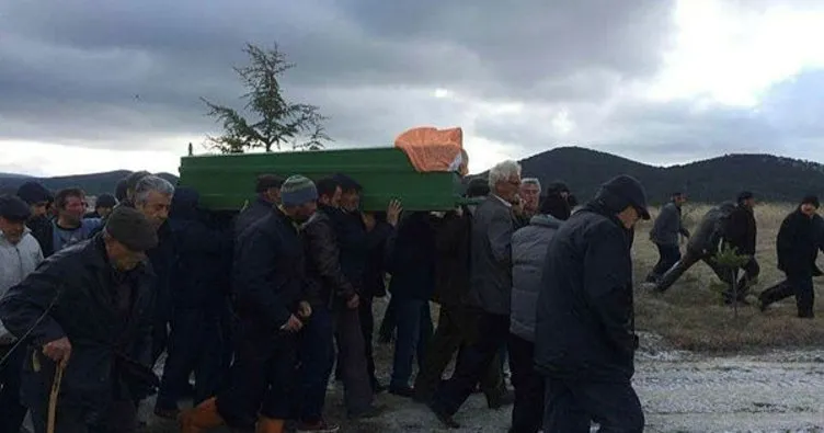 Eskişehir’deki trafik kazasında hayatını kaybedenler toprağa verildi
