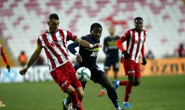 Sivasspor-Fenerbahe maçında kural ihlali var mı? Osayi Samuel’in tartışılan pası...