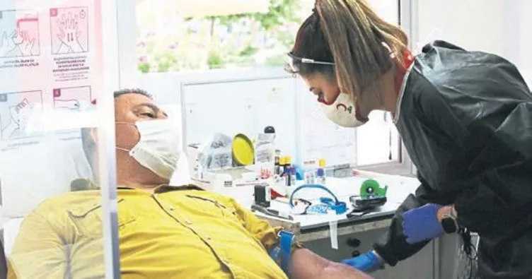 Canıyla kanıyla hayat veriyor