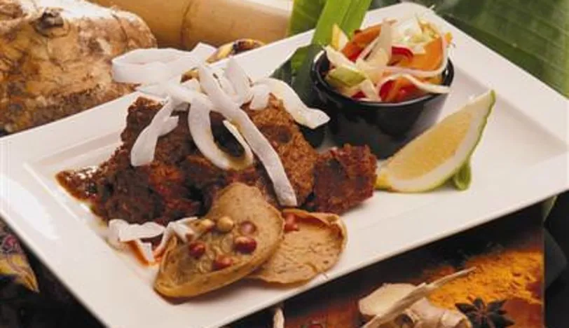 Rendang Tok (Baharatlı et)