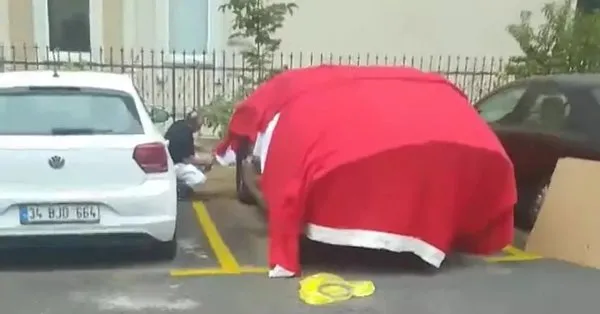 Doludan Korumak Icin Otomobiline Turk Bayragi Seren Kisi Serbest Birakildi En Son Haber