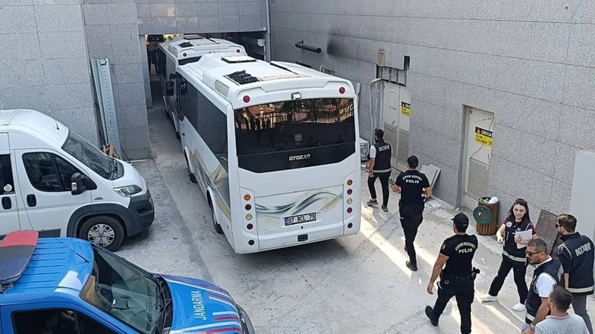 Baklava tutuklandı kutusunda rüşvet ıtırafı