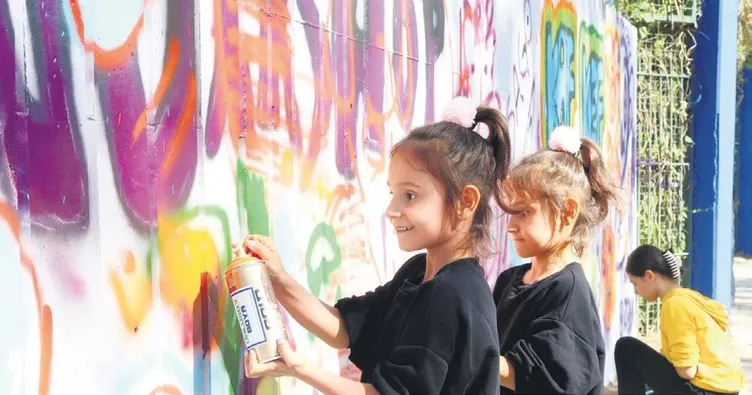 Bursa grafiti ile rengârenk oldu