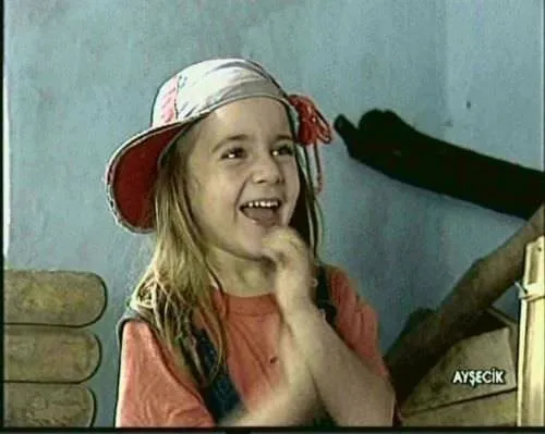 7 yaşında şöhret olmuştu! ’Can Ayşecik’ Ecem Kanun’un son hali görenleri şaşkına çevirdi