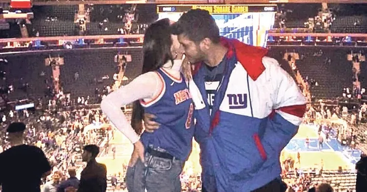 Filmde de gizemli özel hayatında da!