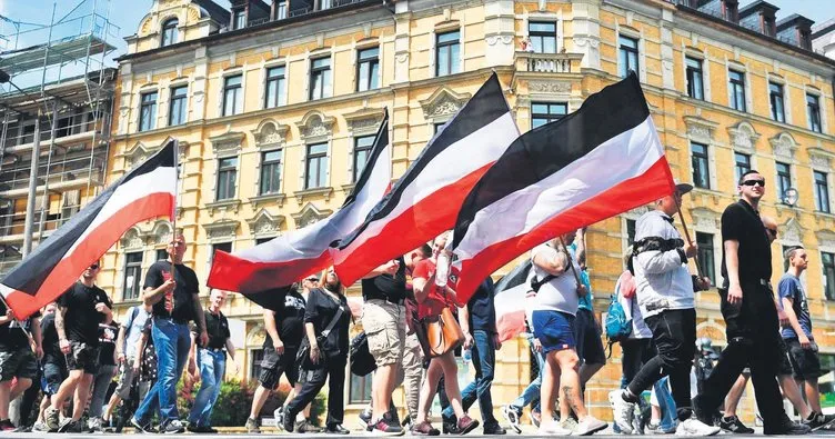 Almanya’ya en çok faşistler zarar veriyor