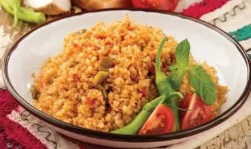 Salçalı Bulgur Pilavı Tarifi: Evde lezzetli sebzeli, domatesli ve sade nefis bulgur pilavı nasıl yapılır?