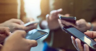 Android kullanıcıları dikkat! Android 12 güncellemesi alacak telefonlar belli oldu!