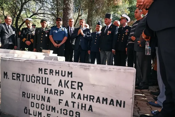 topcu-yuzbasi-mustafa-ertugrul-kabri-basinda-anildi-1730818463521.jpg
