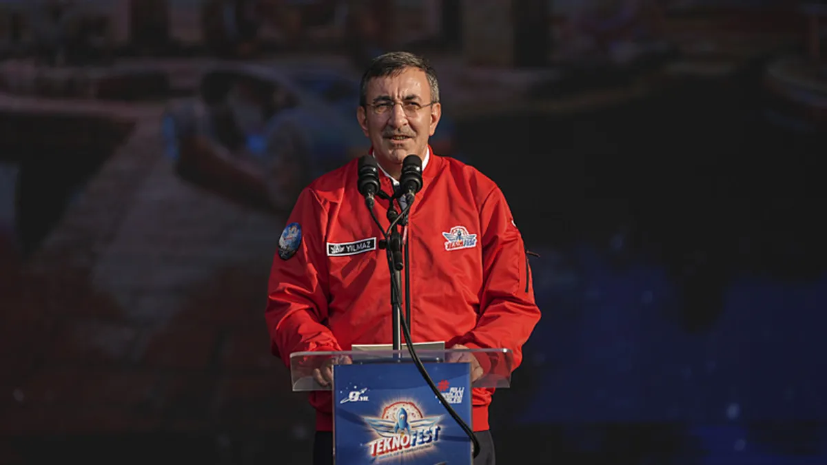 Cevdet Yılmaz: "Savunma sanayinde devrim yaşanıyor"