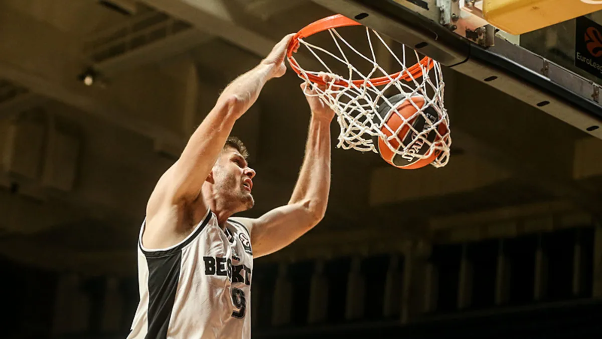 Beşiktaş, EuroLeague'de 13 yıl sonra kazandı! Maccabi'yi 16 sayı farkla devirdi