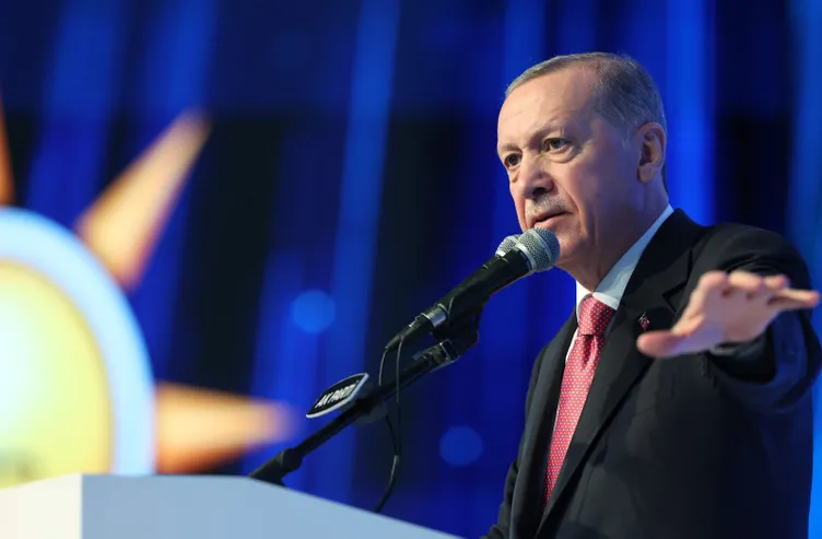 SON DAKİKA: Başkan Recep Tayyip Erdoğan AK Parti seçim beyannamesini duyurdu! Türkiye Yüzyılı için çarpıcı mesajlar
