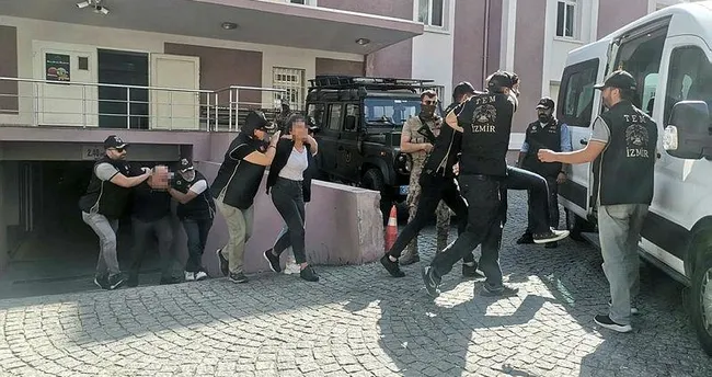 İzmir’de gözaltına alınan 3 HDP’li başkan tutuklandı İzmir’de gözaltına alınan 3 HDP’li başkan tutuklandı
