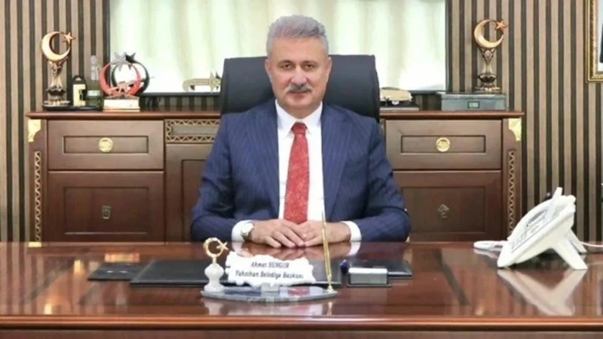 Son dakika: Ahmet Sungur görevden uzaklaştırıldı