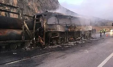 Çorum’da yolcu otobüsü, park halindeki TIR’a çarptı: 6 ölü, 19 yaralı