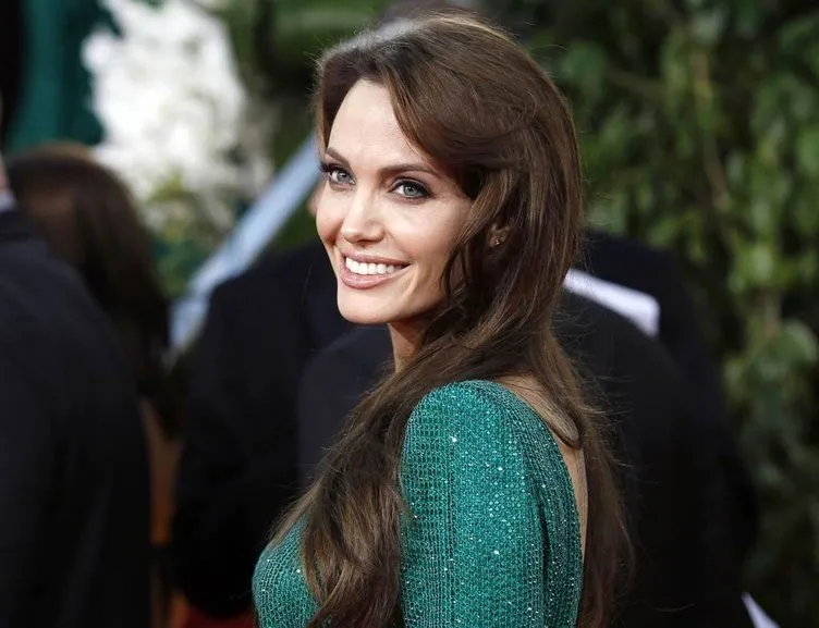 Angelina Jolie’ye çok kötü haber!