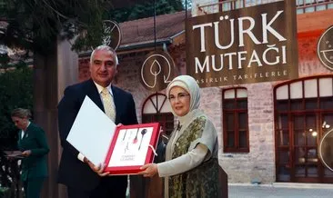 Emine Erdoğan’dan Türk mutfağı kitabına tebrik: Tüm dünya dillerinde okurlarına ulaşacak