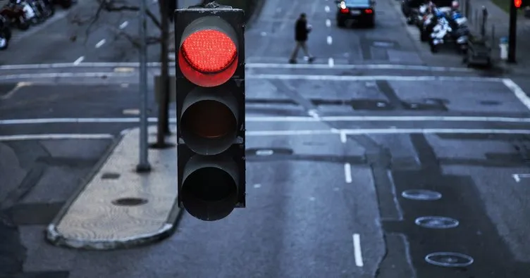 Kırmızı Işık Cezası Sorgulama 2024 - Araçla Kırmızı Işıkta Geçmenin Cezası Ne Kadar Oldu, Kaç TL?