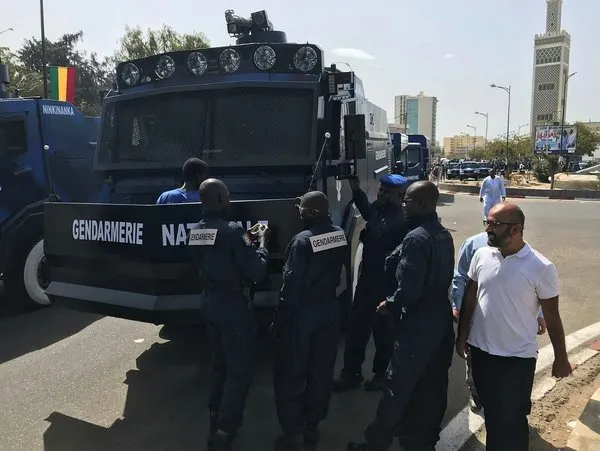 Türk zırhlıları Ejder Yalçın ve Ejder Toma Senegal'de gösterildi