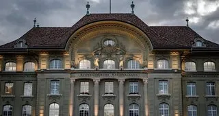 SNB üyesi Schlegel: Enflasyon baskısının azalması faiz indirimine imkan sağladı