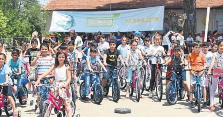 100 çocuğa bisiklet