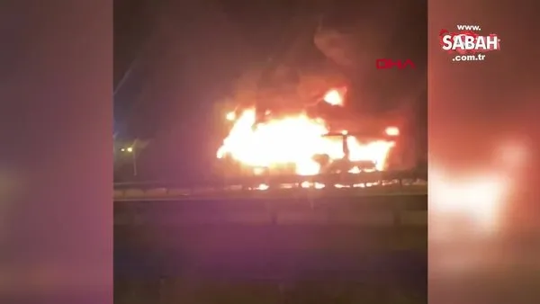 Seyir halindeki yolcu otobüsü alev alev yandı o anlar kamerada | Video