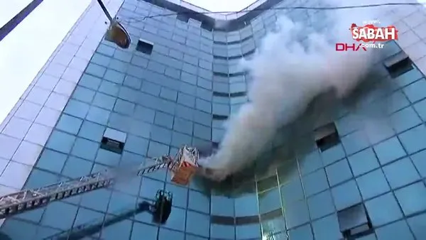 İstanbul Şişli'de 17 katlı iş merkezinde yangın