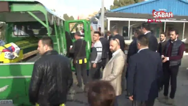 Fenerbahçe taraftarı, Koray Şener'in cenazesini gasilhaneden aldı