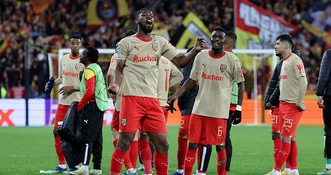 Lens Avrupa Ligi’ne gitti, Sevilla, Avrupa’ya veda etti Lens Avrupa Ligi’ne gitti, Sevilla, Avrupa’ya veda etti