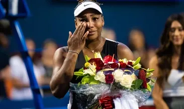 Gözyaşlarıyla veda etti